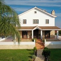 A spacious 4 bedroom villa in Ormidia