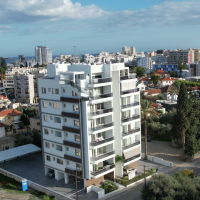 Top floor apt in a modern tower close to the American Academy, Larnaca center