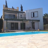 House 2nd Line From The Beach In Pervolia Area